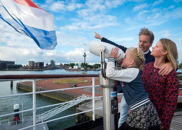 Ss By Westcord Hotel 4*