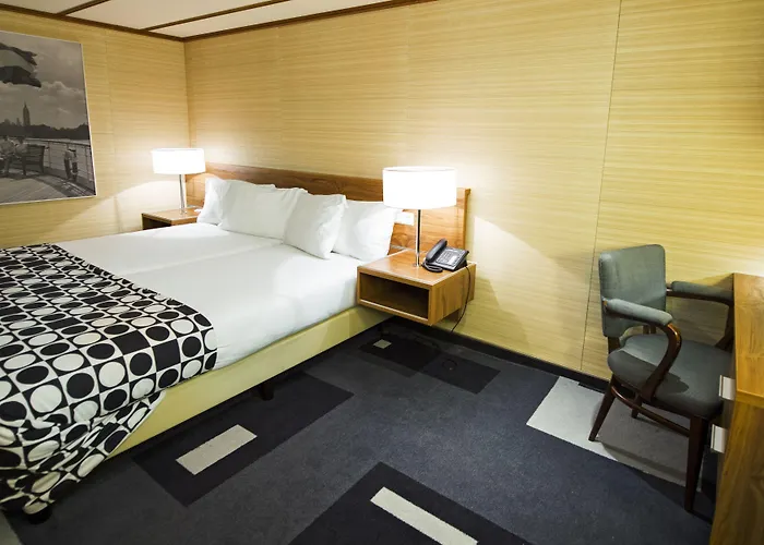 Ss By Westcord Hotel 4*