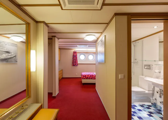 Hotel Ss By Westcord 4*