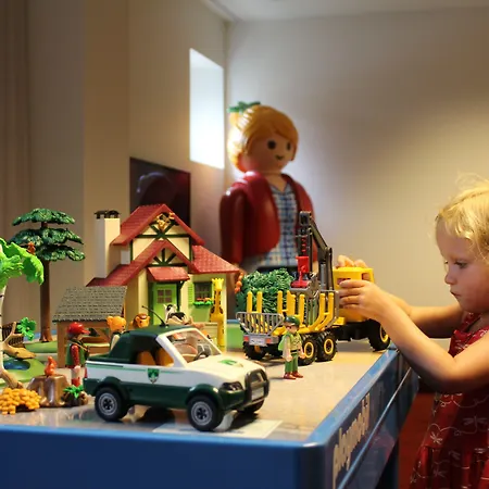 Ss En Restaurants Hotel 4*