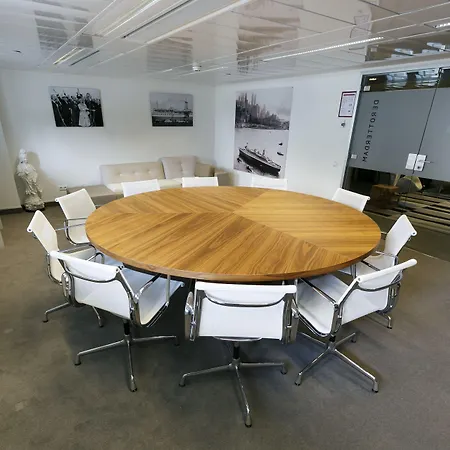 Ss By Westcord Hotel