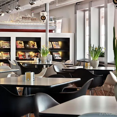 Ss By Westcord Hotel 4*